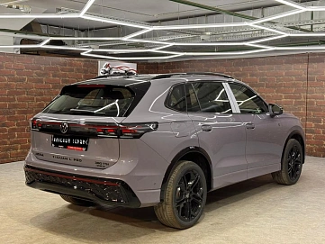 Volkswagen Tiguan, 2025г, полный привод, робот