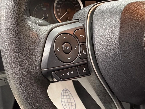 Toyota Corolla, 2022г, передний привод, вариатор