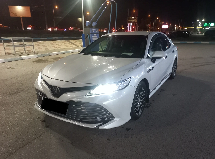 Toyota Camry, 2018г., передний привод, автомат