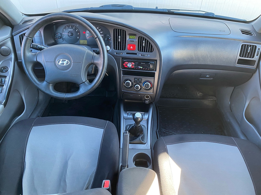 Hyundai Elantra, 2008г., передний привод, механика