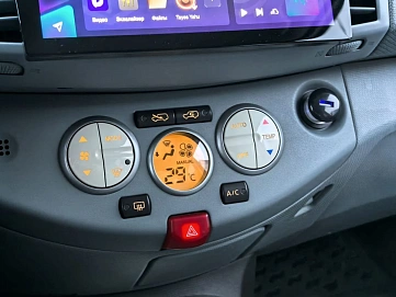 Nissan Micra, 2005г, передний привод, автомат