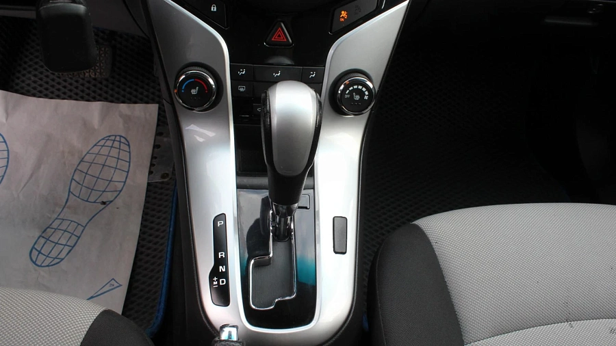 Chevrolet Cruze, 2013г., передний привод, механика
