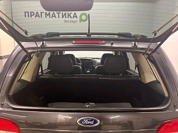 Ford Escape, 2008г, полный привод, автомат