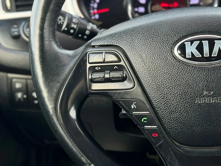 Kia Ceed, 2013г., передний привод, автомат