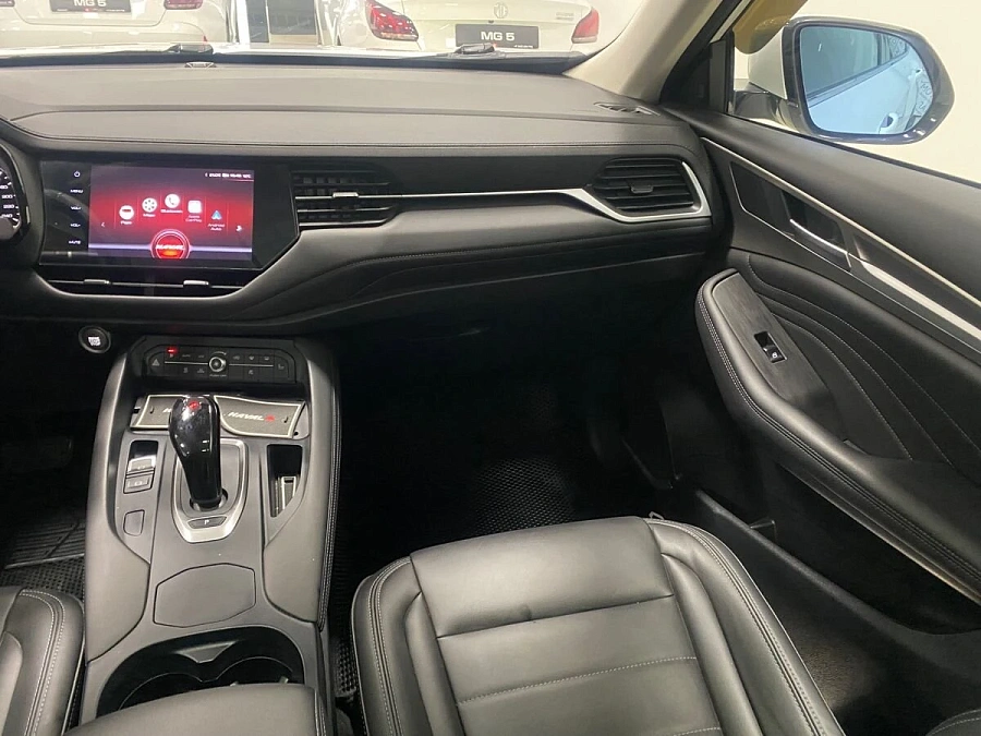 Haval F7, 2020г., передний привод, робот