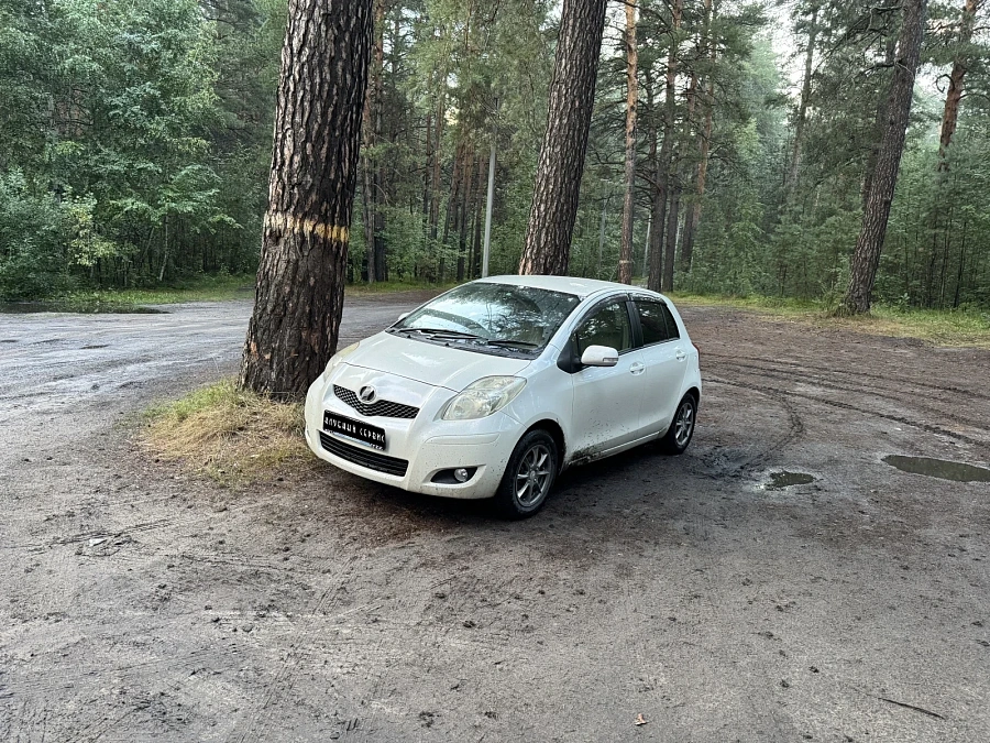 Toyota Vitz, 2010г., передний привод, вариатор