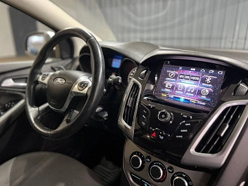 Ford Focus, 2013г, передний привод, механика
