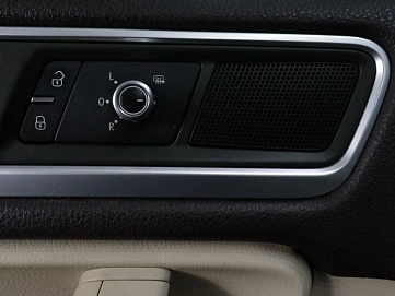 Volkswagen Touareg, 2011г, полный привод, автомат