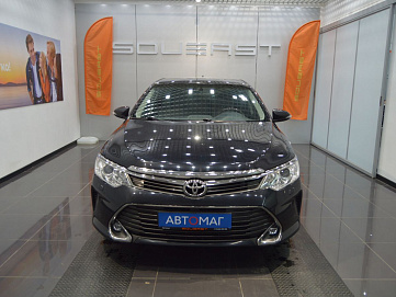 Toyota Camry, 2015г, передний привод, автомат