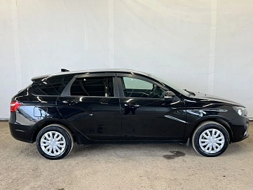 Lada (ВАЗ) Vesta, 2019г, передний привод, механика