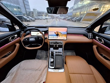 Geely Atlas, 2025г, передний привод, робот