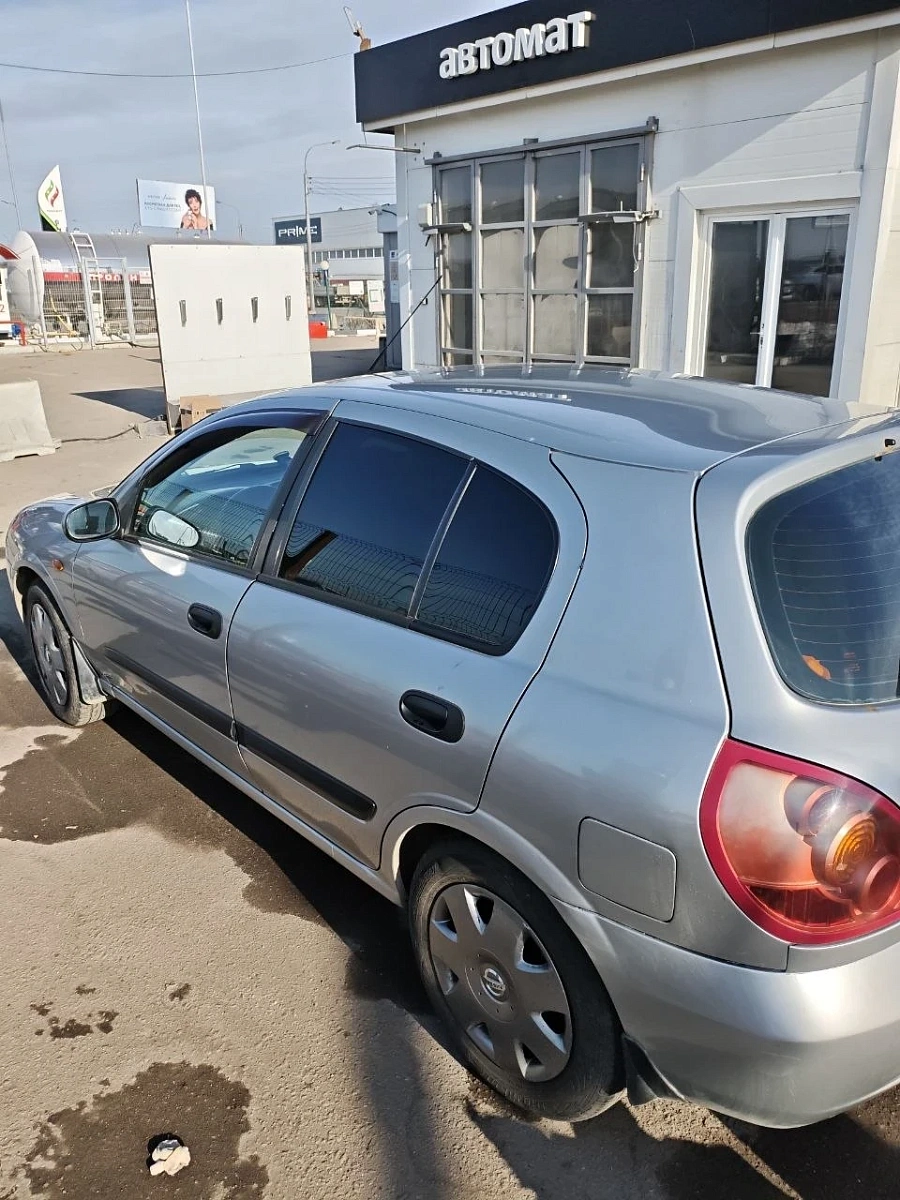 Nissan Almera, 2004г., передний привод, автомат