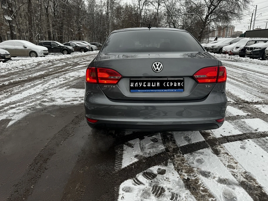 Volkswagen Jetta, 2012г., передний привод, робот