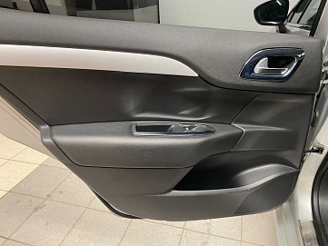 Citroen C4, 2015г, передний привод, автомат