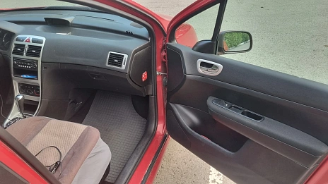 Peugeot 307, 2006г, передний привод, автомат