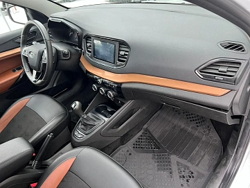 Lada (ВАЗ) , 2023г., передний привод, механика