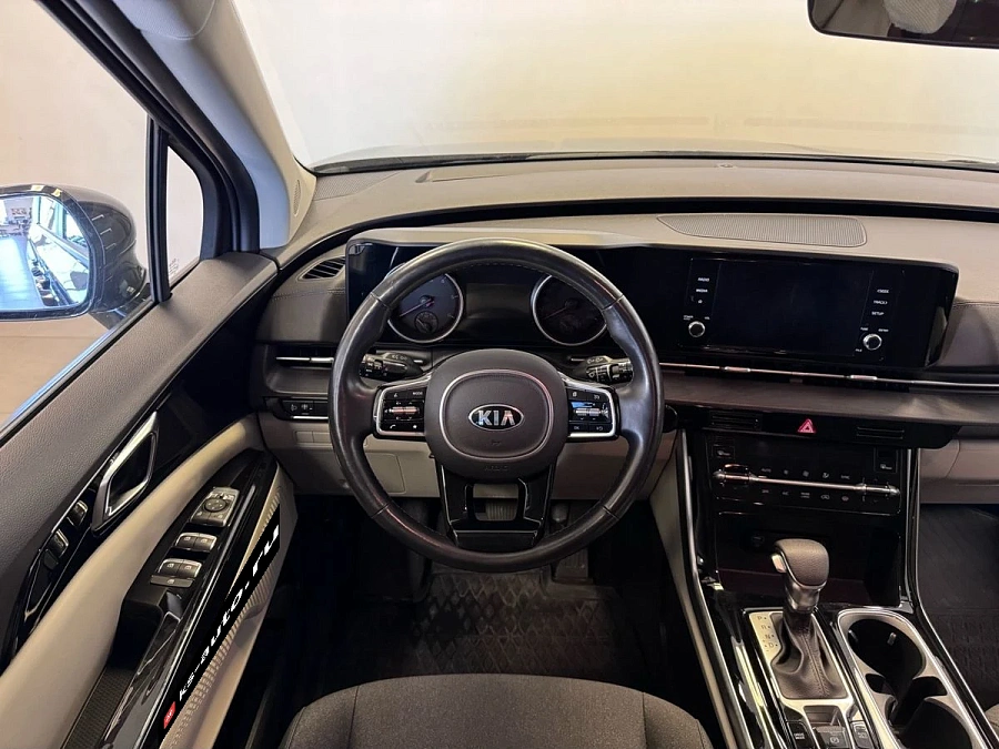 Kia Carnival, 2021г., передний привод, автомат
