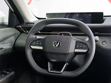 Changan Lamore, 2024г, передний привод, робот