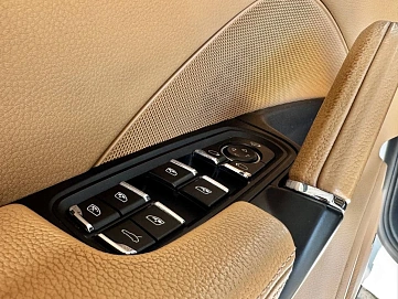 Porsche Cayenne, 2015г, полный привод, автомат