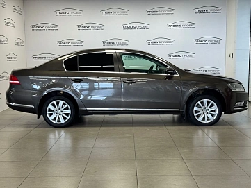 Volkswagen Passat, 2012г, передний привод, автомат