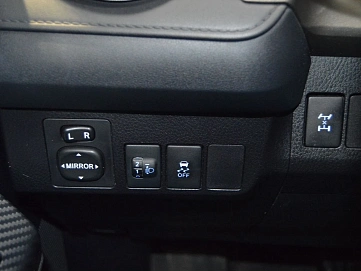 Toyota RAV4, 2014г, полный привод, вариатор