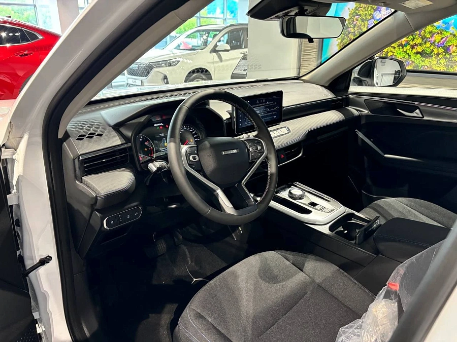 Haval Jolion, 2024г., передний привод, робот