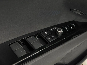 Toyota Camry, 2024г, передний привод, вариатор