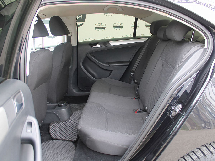 Volkswagen Jetta, 2013г., передний привод, автомат