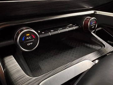 Geely Tugella, 2023г, передний привод, автомат