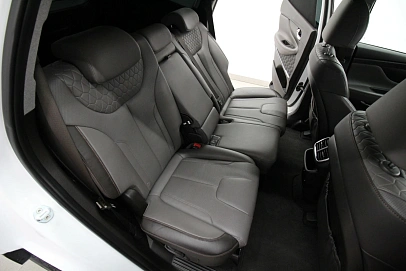Hyundai Santa Fe, 2019г, передний привод, автомат