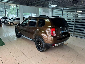 Renault Duster, 2012г, полный привод, механика
