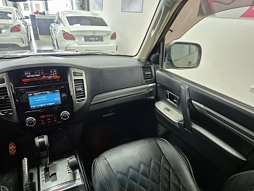 Mitsubishi Pajero, 2015г., полный привод, автомат