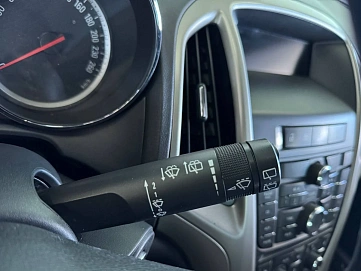 Opel Astra, 2012г, передний привод, автомат