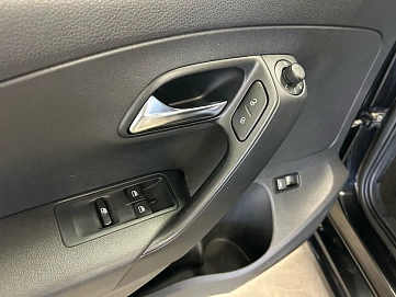 Volkswagen Polo, 2015г, передний привод, автомат