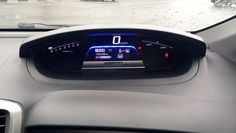 Honda Freed, 2014г, передний привод, вариатор