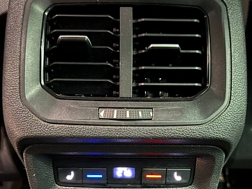 Volkswagen Tiguan, 2018г, полный привод, робот