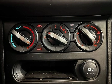 Nissan Qashqai, 2013г, передний привод, автомат