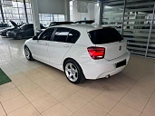 BMW 1 серии, 2012г., задний привод, автомат