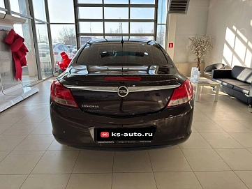 Opel Insignia, 2012г, передний привод, механика