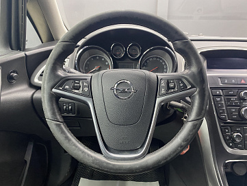 Opel Astra, 2013г, передний привод, автомат