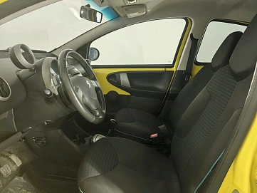 Peugeot 107, 2012г, передний привод, робот