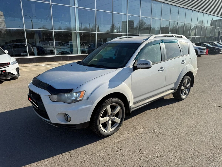 Mitsubishi Outlander, 2010г., полный привод, вариатор
