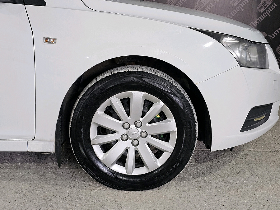 Chevrolet Cruze, 2011г., передний привод, механика