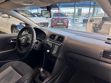 Volkswagen Polo, 2012г, передний привод, механика