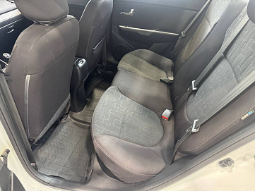 Kia Rio, 2015г, передний привод, механика