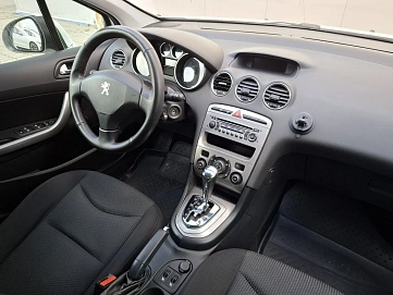 Peugeot 408, 2012г, передний привод, автомат