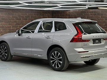 Volvo XC60, 2024г, полный привод, автомат