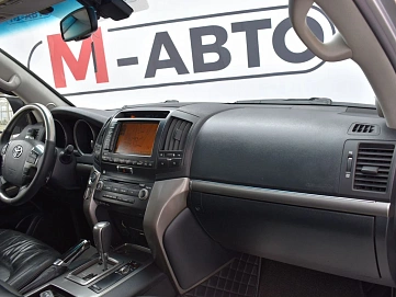 Toyota Land Cruiser, 2011г, полный привод, автомат