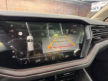 Volkswagen Touareg, 2025г, полный привод, автомат