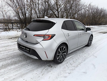 Toyota Corolla, 2018г, передний привод, вариатор